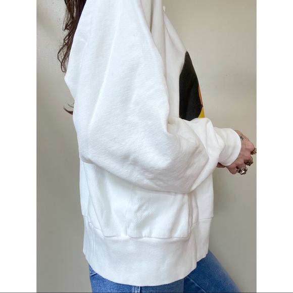 NWOT Yeezy Jesus is king Chicago sweatshirt - Picture 2 of 14